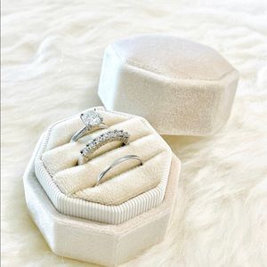 Octagon Velvet ring box 3 ring slots